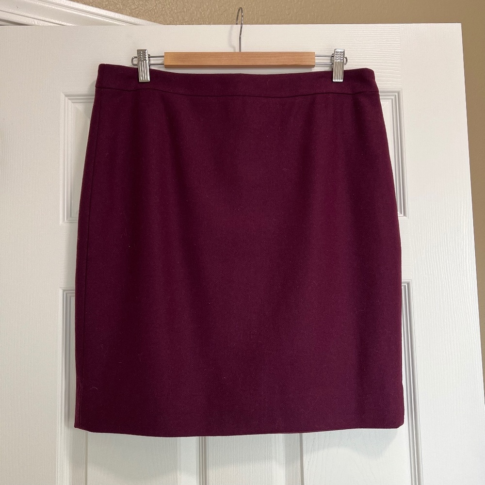 NWT J. Crew Factory "The Pencil Skirt" in Double-Serge Wool | Maroon | Size 12